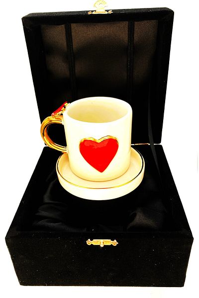 SeraSelin Luxury Boxed Handmade 24 Carat Gold Presentation Single Coffee Cup Heart Cup Single Cup 140 ml