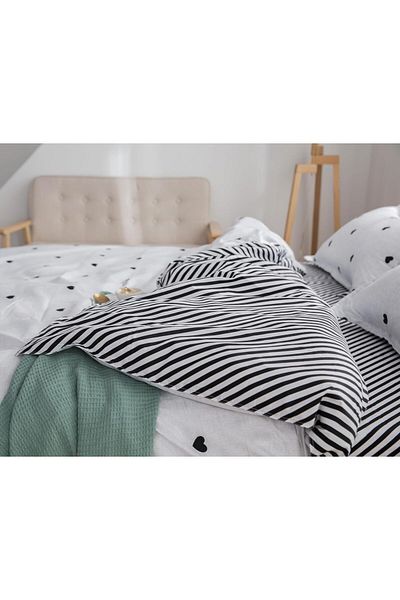 COOYA Duvet Cover Set, Soft Breathable Microfiber, Lovely Heart-Shaped, Striped Pattern