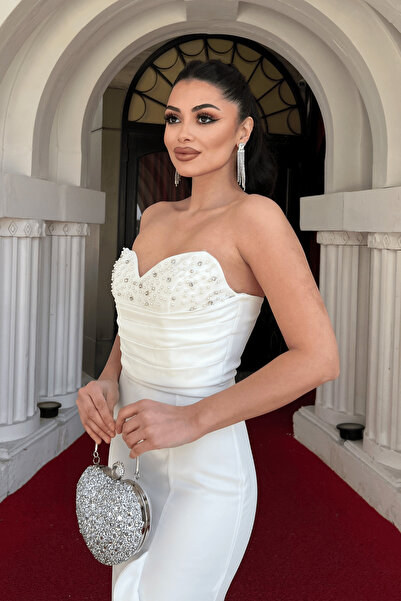 giyimmasalı Κρεπ Ύφασμα Πέρλες Φόρεμα Ψαριού Στράπλες με Λεπτομέρεια Σφόνδυλου - ΛΕΥΚΟ