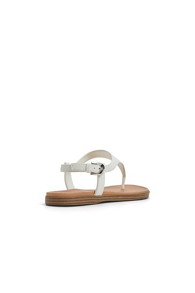 Call it Spring White Tucson Flat Sandals For Women