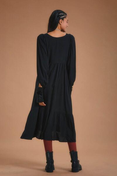 Los banditos Μακρύ φόρεμα με μπαλόνι με λεπτομέρεια στο πάτωμα