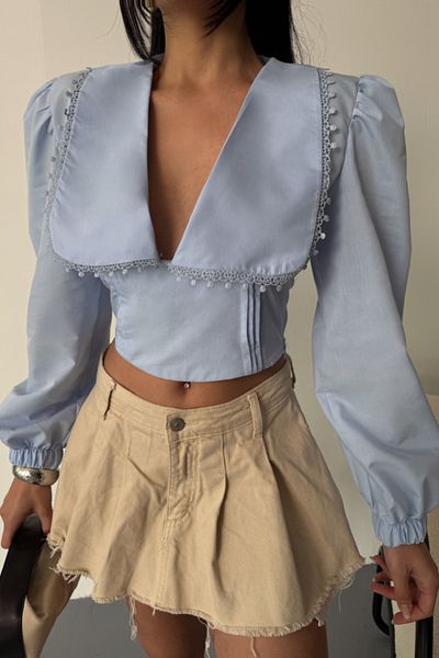 MODAVERA Crop poplin shirt with collar edge and lace detail - baby blue