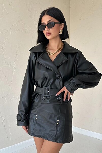 JANES Чорна шкіряна куртка з поясом