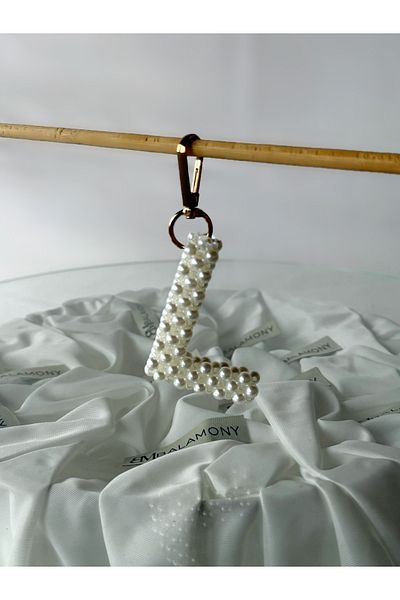Balamony Pearl L Letter Keychain-Charm (Handmade)