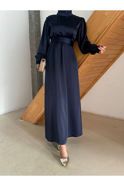 hacer ayaydın Σατέν Φόρεμα Hijab με μανσέτες σε γραμμή Α με ζωσμένο ζωνάκι