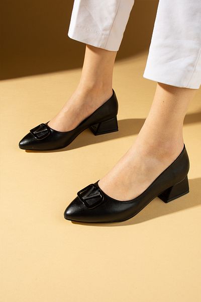 Pembe Potin Women's Black New Season Buckle Classic Short Heeled Shoes