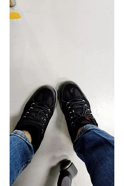 Generic Black leather safety shoes with a steel toe, suitable for work, walking and hiking.