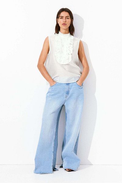 H&M Ruffled blouse