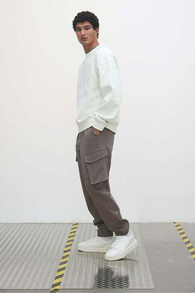 H&M بنطال رياضي بقصّة Slim Fit