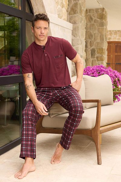 Pijamaevi Burgunderrot kariertes, kurzärmliges Herren-Pyjama-Set mit Knopfleiste und Taschendetail