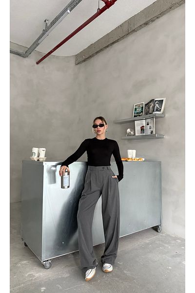 Zey Studio Women's Gray High Button Detailed Palazzo Trousers