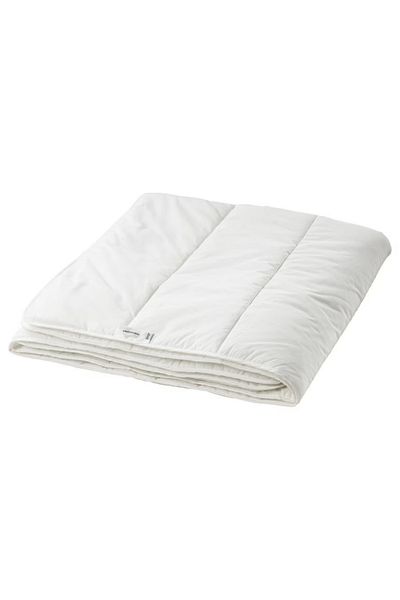 IKEA SMÅSPORRE Light Warm Duvet (150x200 cm) – Breathable & Easy-Care | IKEA