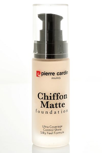 Pierre Cardin Chiffon Touch Matte Look Foundation-White Porcelain-777