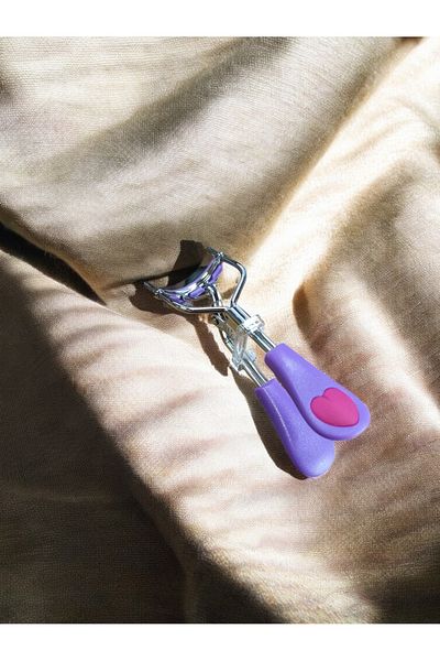 intoku Scalloped Eyelash Curler Volumizing