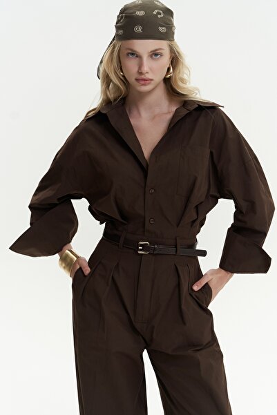 MAI STUDIOS CO. Dlouhý hnědý overal Olney Belt Detail