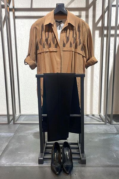 SERTUĞ Tren42Plus Large Size Front Roba Stone Detailed Camel Suit