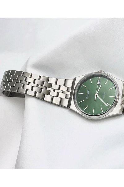 Casio Casio Men's Analog Quartz Watch with Green Dial and Stainless Steel Strap MTP-B145D-3AVDF