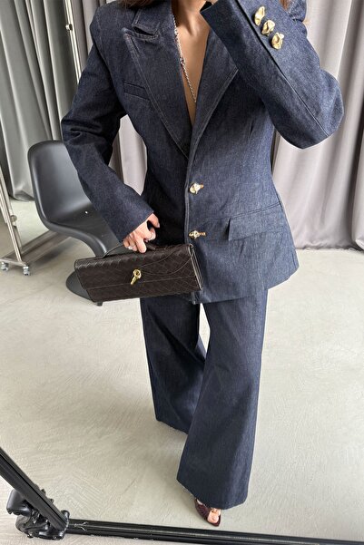 Özge Özgenç Jachetă blazer din denim cu nasturi aurii