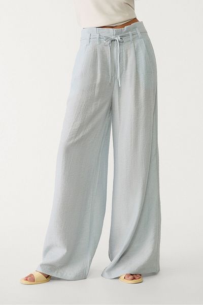 Stradivarius Flowing trousers with belt