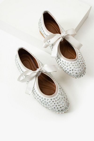 Neva'nın Butiği Aria Ribbon Tied Stone Detailed Women's Ballerinas