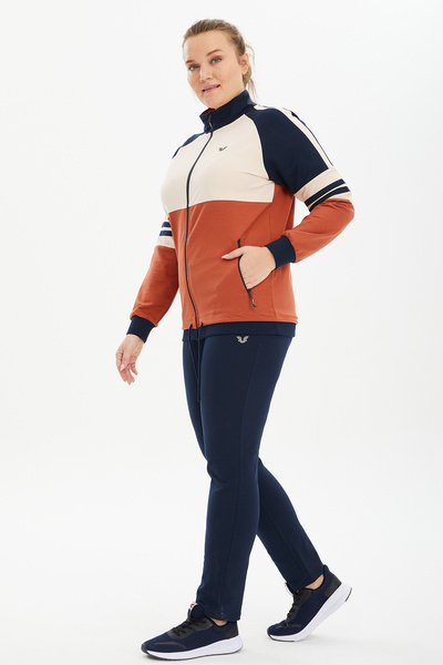 bilcee Kadın Kahverengi Büyük Beden Dik Yakalı Düz Paça Baskı Detaylı Alt Üst Eşofman Takımı 0797