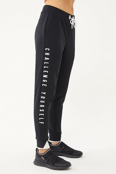 bilcee Pantaloni de sport negri din Lycra Soft pentru femei - 1589