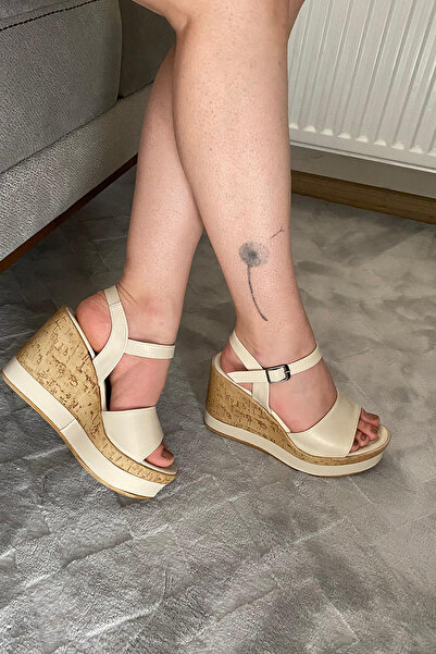 Preshley Women's Livirpul Beige Skin Single Tape Padded Sole Shoes K-520