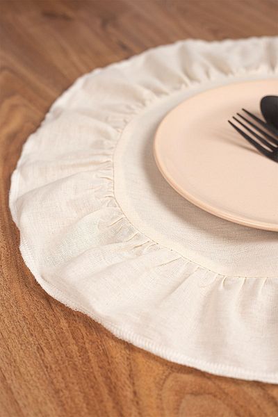 Elvya Linen |   4-Piece Ruffled Round Placemat 40 cm - Ztasy4