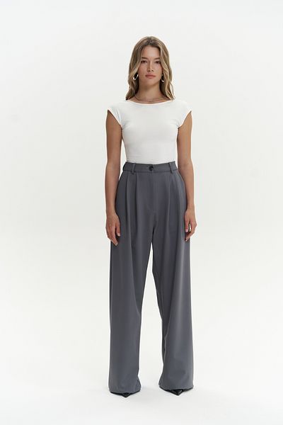 Mai Kaylee Graue Palazzo-Hose