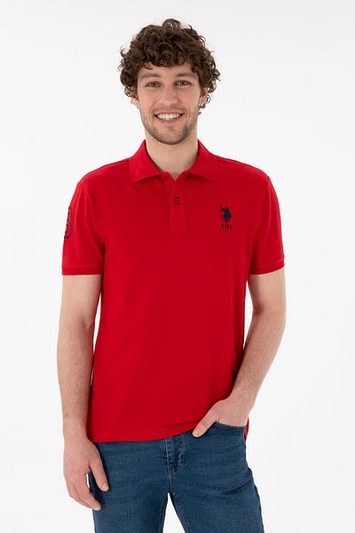 U.S. Polo Assn. تي شيرت رجالي ذو قصة ضيقة وياقة بولو باللون الأحمر الأساسي 50305929 -vr030