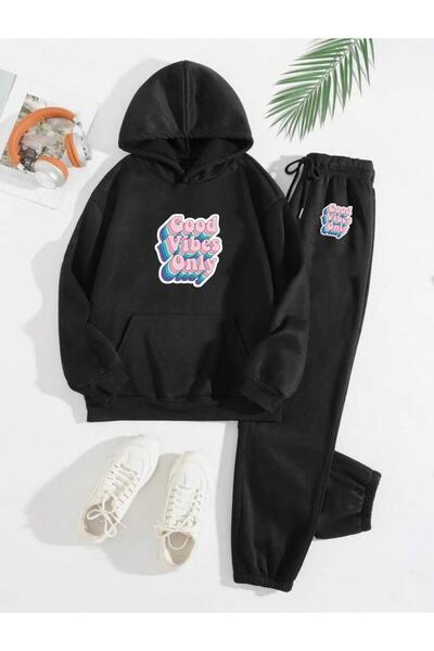 RPT MODA PREVELIKI KOMPLET SA TISKANIM DETALJIMA "GOOD VIBES" KA Sa kapuljačo...