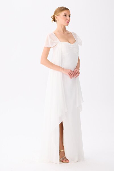 Carmen Beyaz Pelerinli Şifon Dış Çekim Elbisesi