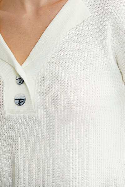 Sementa Thick Knitwear Sweater - Shirt Collar and Button Detail, Bone Color