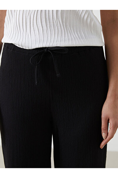 LC Waikiki Çelebi Store'dan Kaliteli Parçalar | Beli Lastikli Dokulu Kadın Pantolon