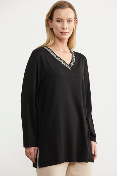 Sementa Long Sleeve Black T-Shirt - Collar Detail
