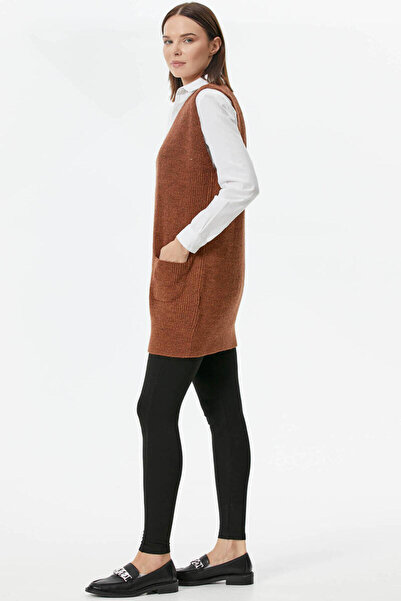 Sementa Deep V-Neck Long Knitwear Sweater with Pockets - Tan