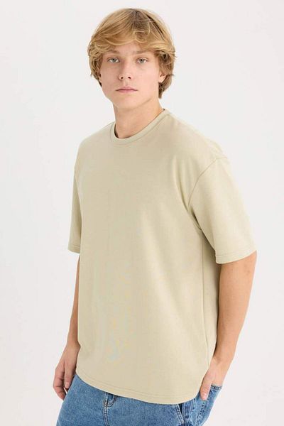 DeFacto New Season Oversize Wide Fit Crew Neck Short Sleeve Basic Plain Heavy Fabric T-Shirt
