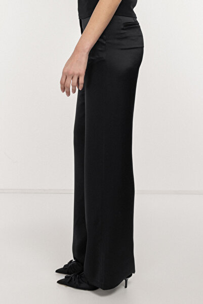 boneqa barcelona Cep Detaylı Saten Fit Pantolon