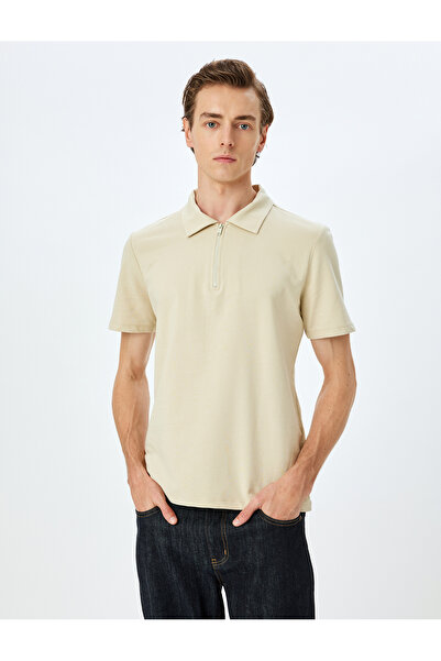 Koton Kurzärmliges T-Shirt aus Baumwolle mit halbem Reißverschluss und normaler Passform