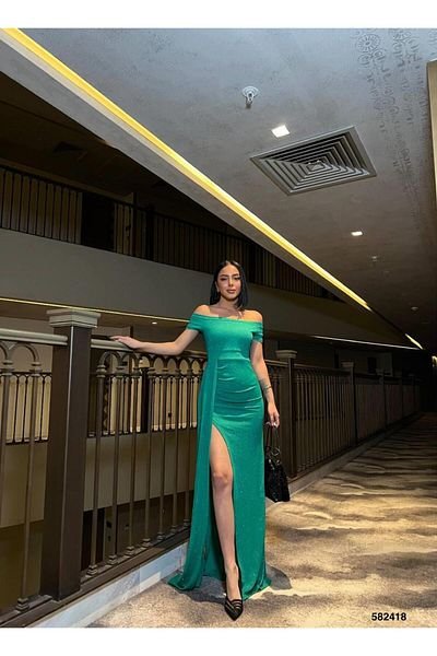 Modafeminen Rochie de seara argintie cu maneca mini cu decolteu barca 582418 Verde