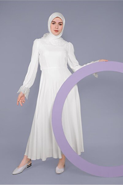 Alvina Φόρεμα με λεπτομέρεια δαντέλας και χάντρες 40691