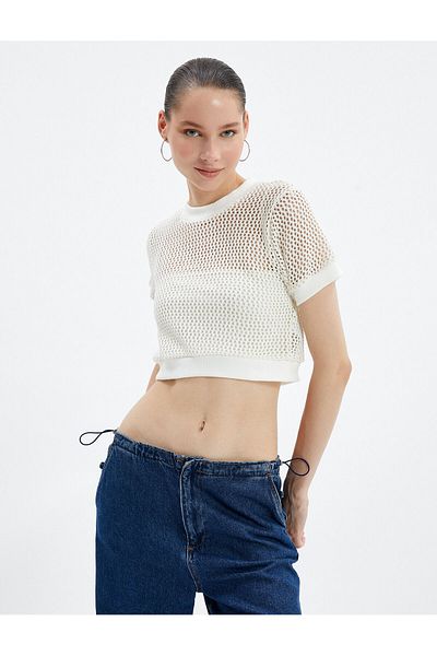 Koton Tričko Crop Mesh s krátkým rukávem a výstřihem