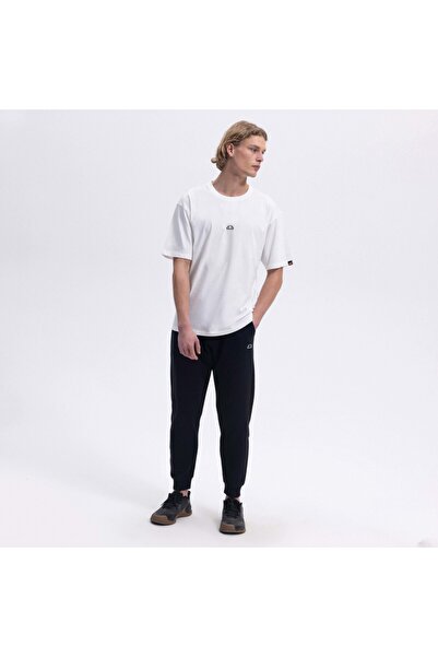 Ellesse Ανδρικό υπερμεγέθη μπλουζάκι σε λευκό χρώμα Em376-of