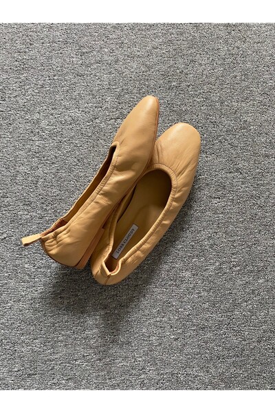 LOSS CLOUDY حذاء برباط الجمل