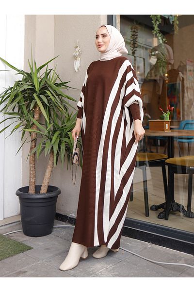 SAHRA BUTİK Sahra Butik - Striped Knitwear Bat Dress, Brown