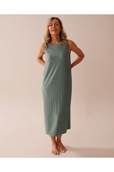 La Vie en Rose Pleated Effect Long Sleeveless Dress