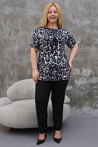 Siyezen بلوزة قطن ليكرا بتفاصيل دانتيل مقاس كبير