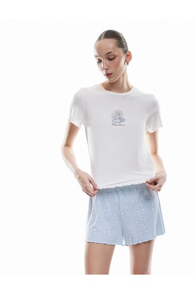Koton Set de pijamale cu mânecă scurtă cu decolteu și model de stea cu pantaloni scurți din viscoză