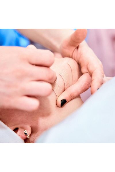 Naturachi شريط كينيسيوتابي للوجه، صندوق واحد