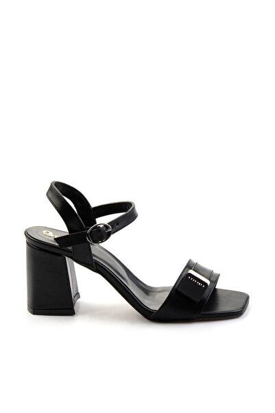 Bambi Siyah  Kadın Sandalet K05233001809